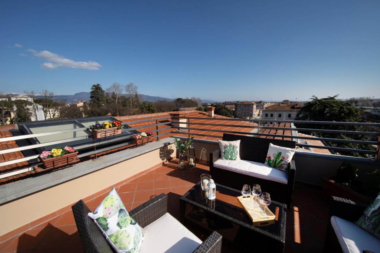 Rooftop Delight With Terrace Лукка Экстерьер фото